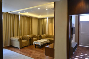 Aayaan Roy villa